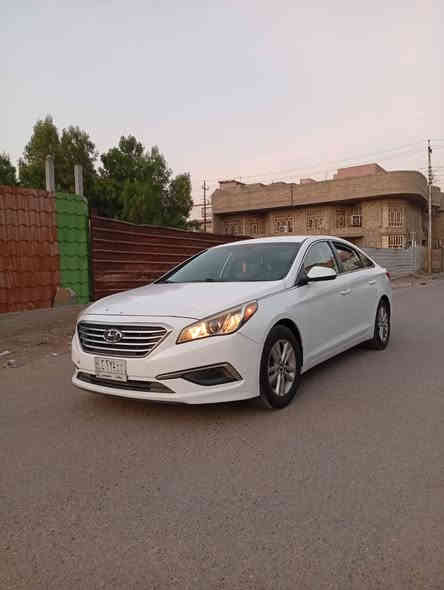 سوناتا للبيع موديل 2017 وارد امريكي حادثة جاملغ خلفي والباب بدون دواخل وبيه صبغ قطعتين اثر تكشير صبغ والباقي مكفولة من شواصي الغود دواخل محرك كير مكفولات تخم تاير صدر كله جديد ماشيه 100 الف محرك 2400 مكان سيارة بغداد الرصافة سعر 105 ورقه رقمي ‭0778 230 9022‬
