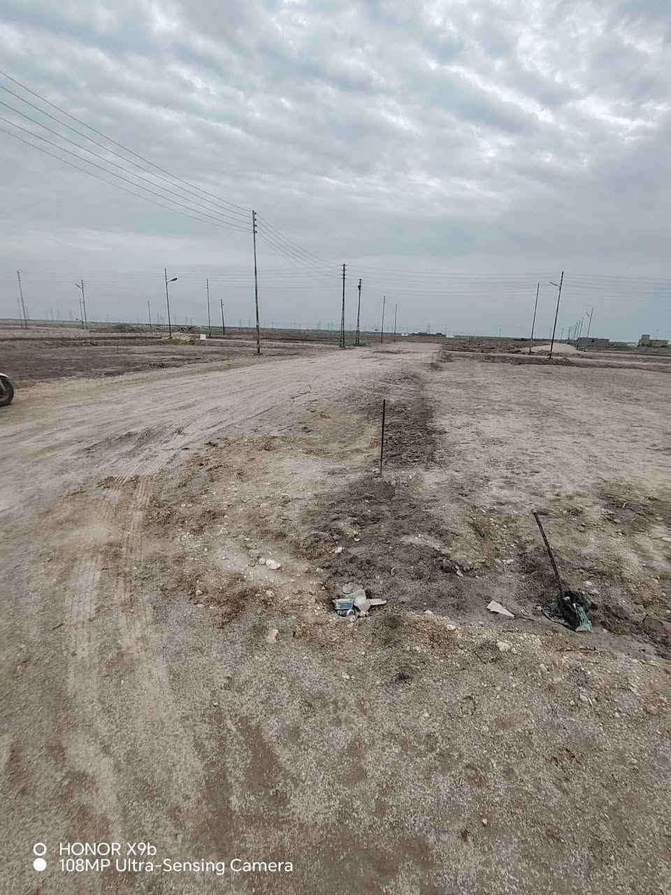 سلام عليكم شباب قطعه زراعي ركن عله اربع شوارع مدفونه ومحدوله اناره شارع سبيس ماي 💦كهرباء السعر 10مليون وبيها مجال بسيط ***********واتساب
