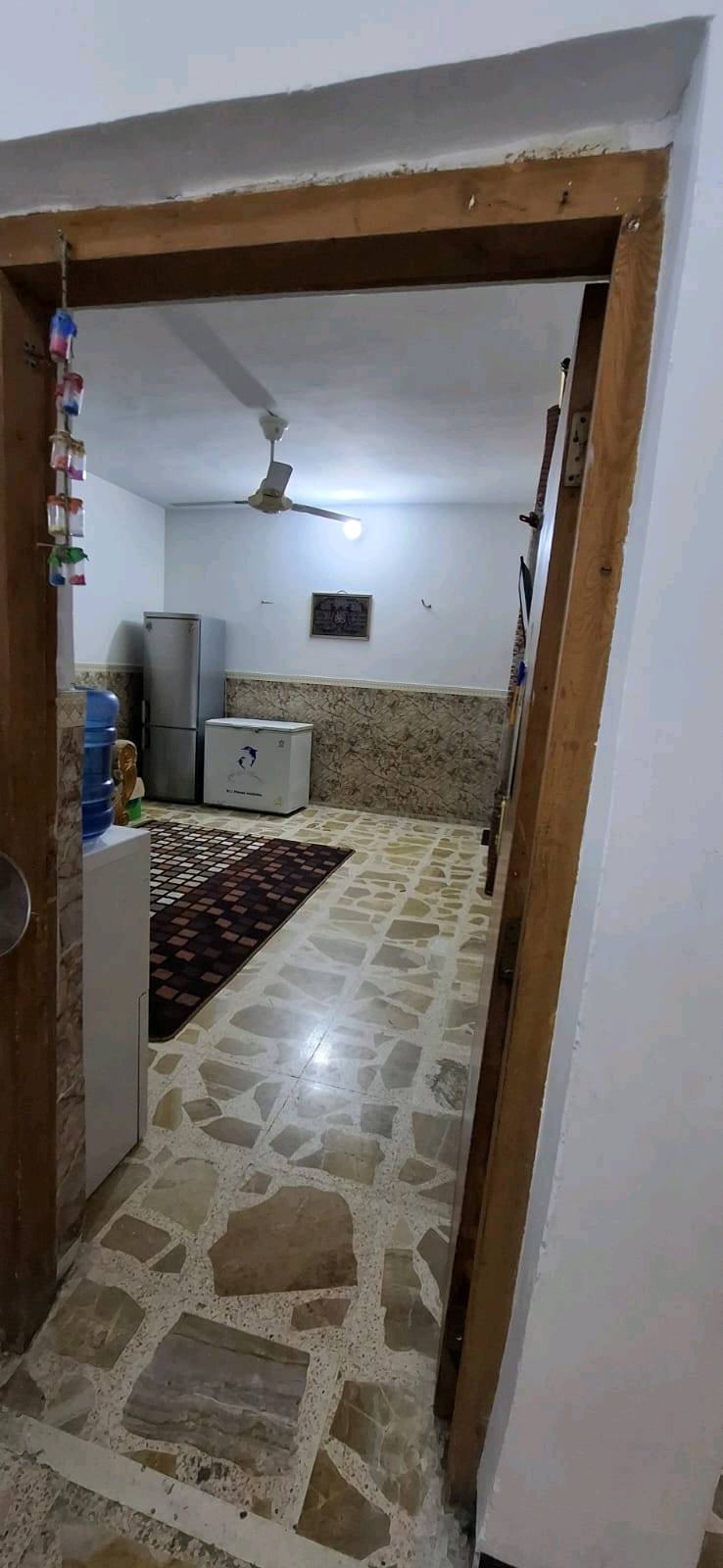 
ما هو موقع البيت بالتحديد؟: 
بغداد حي الرسالة الثانية 
كم مساحة البيت الكلية؟: 
128
هل هناك أي ترميمات أو إصلاحات جديدة؟: 
لا
ما هي التسهيلات القريبة المتوفرة مثل المدارس أو الأسواق؟: 
مدرسة ابتدائية ومتوسطة واسواق وصيدليات
هل السعر قابل للتفاوض؟: 
نعم