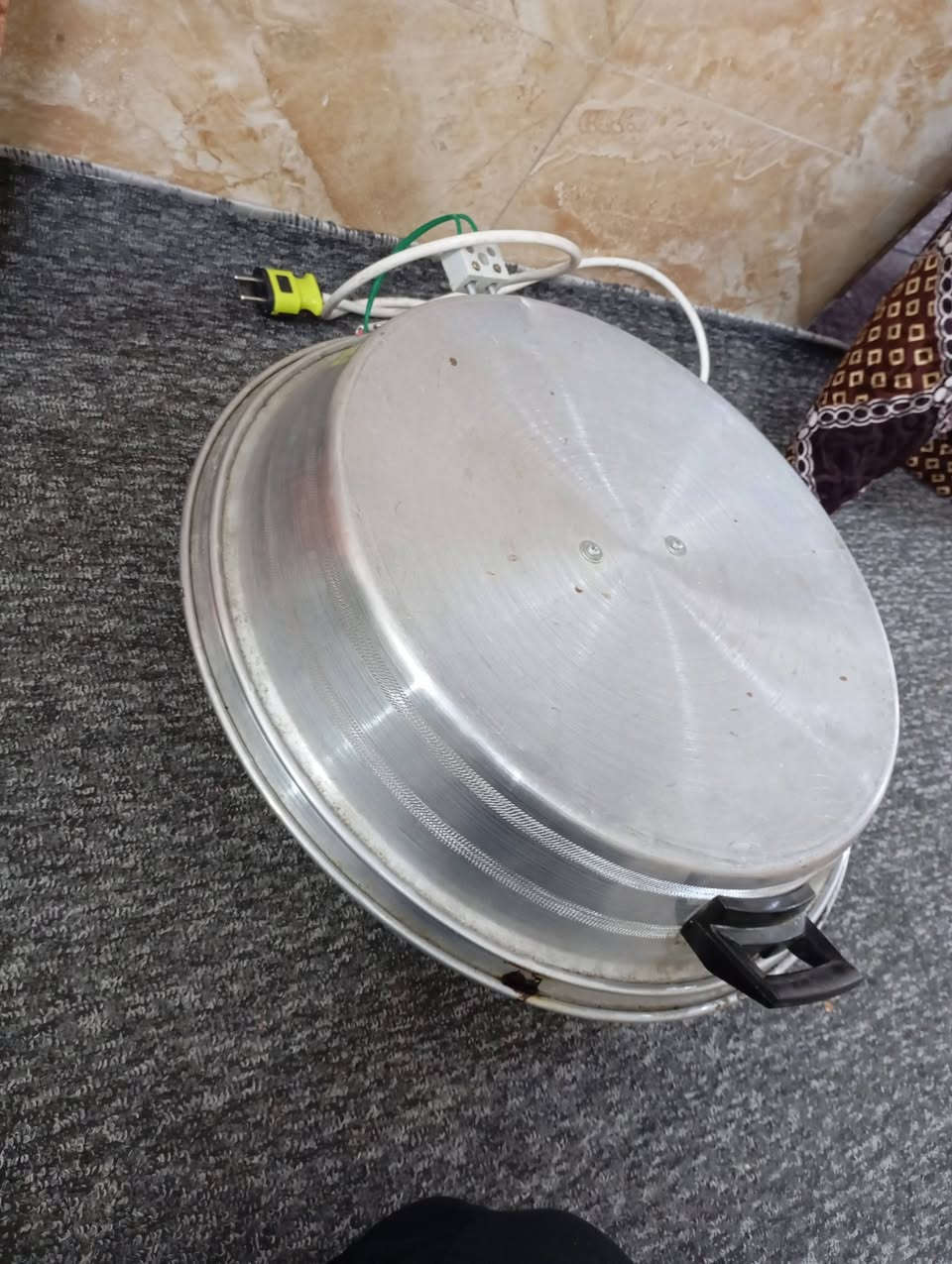 السلام عليكم
تنور كهرباء اخو الجديد شغال 
المكان كوكجلي  *********** بي واتساب. 
السعر 20
