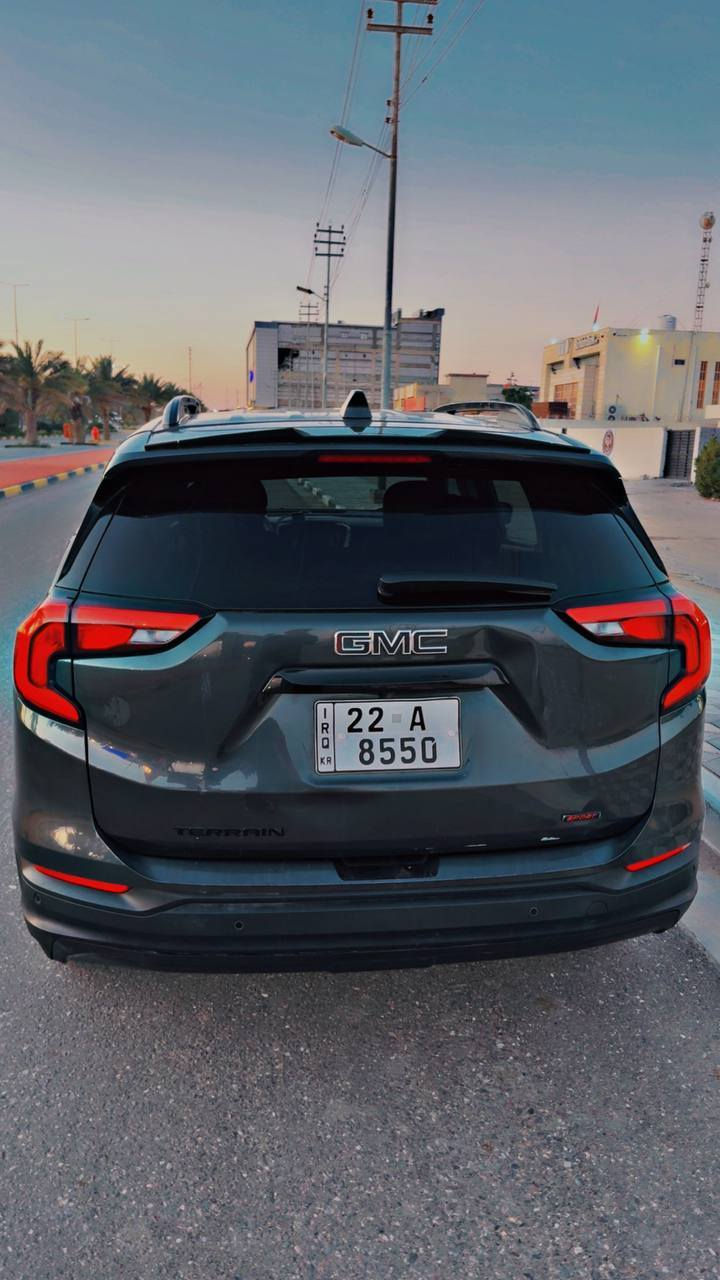 سلام عليكم البيع GMC تيران موديل 2020
وارد مريكي ضربته بنيد ودعاميه والباقي كفاله عامه 
لون فيلي رقم شمالي مميز مداور ثاني يوم 
السعر 165 وبيه مجال 
مكان سياره البصره سفوان 
رقم تلفون ***********
