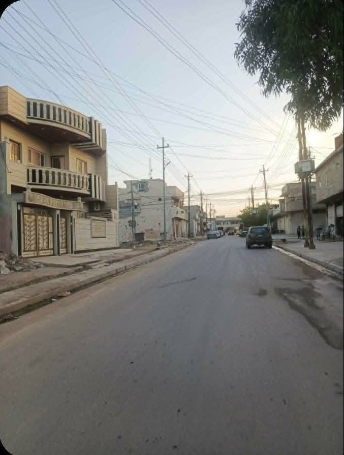 ارض للبيع
الموقع : شارع معمل الببسي ( حي الزنجيلي)
المساحة : 270 متر على شارعين امامي وخلفي
الشارع الأمامي 15 متر
الشارع الخلفي 8 متر
الواجهة : 12 متر
الاتجاه : شروق تام وشمال
ملاحظة : الارض تبعد كيلو متر عن مستشفى الجمهوري)
المكاتبة مع الشرعي
للاستفسار‏‪***********‬‏
