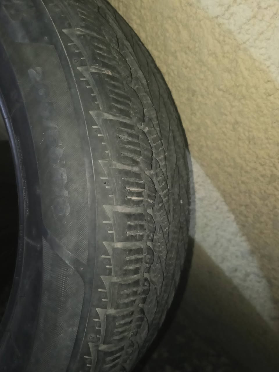 سلام عليكم عندي تايرات عدد3برجستون مال النترا16/55/205...
السعر الزوج25الف
بغداد حي الجهاد ***********
