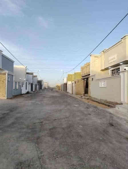 50 متر البيع على شارع المطار مقابيل ملحق القريه ماء وكهرباء واتبليط الحد باب بيت طابو زرعي سند 25 بناء طابوك جمهوري صب كونكريت سيراميك بورسلين ثقيل الاستفسار خاص او اتصال على رقم تالي *********** أو تساب *********** 
متوفر عدنه جميع المساحات وبنسب السعار تواصل ويه مكتب ألسنتر بملحق قرية الغدير بشارع 7سنتر
