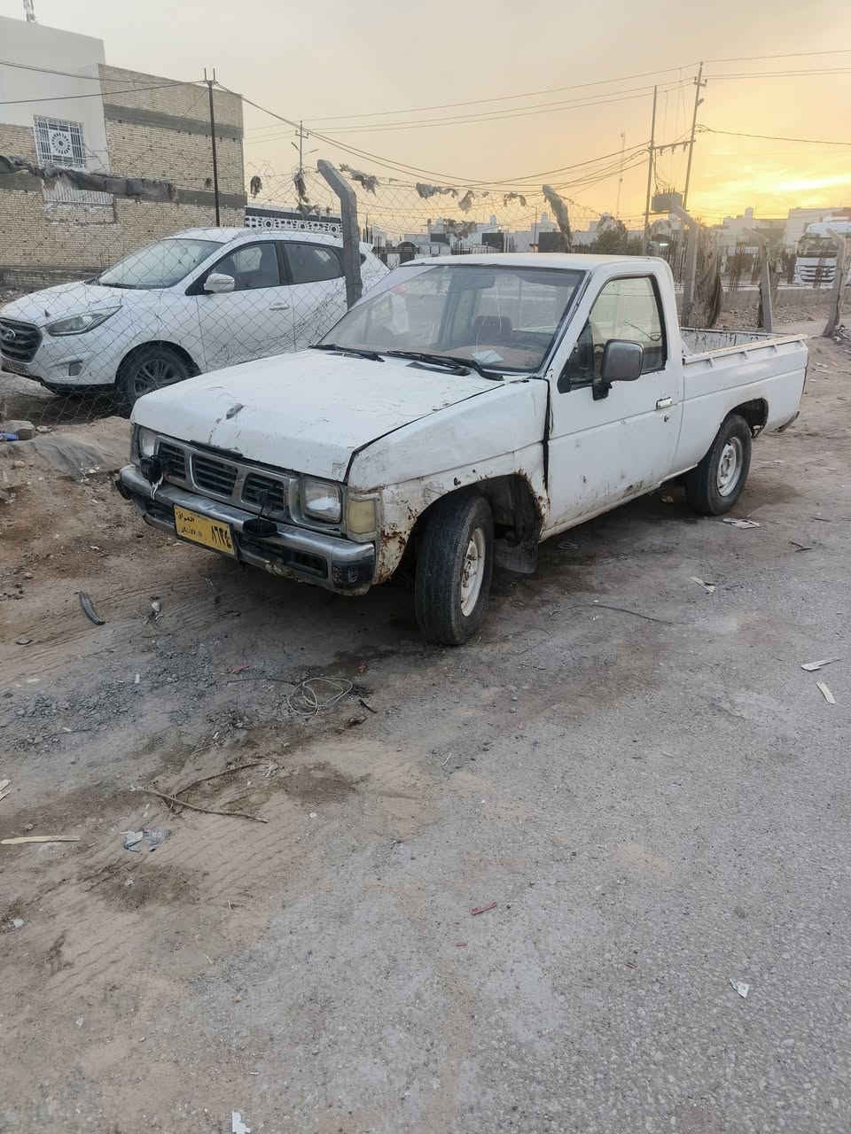 سيارة وانيت موديل١٩٩٣ رقم انبار فقط مكاتبة كفالة من السرقة السعر ١٦ورقة وبيها مجال للتوصل ع الرقم *********** العنوان النجف
