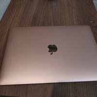 Macbook air 2018 i5 Ram8 $220 %البطارية 100 مع الشاحن الاصلي  واتساب 0...