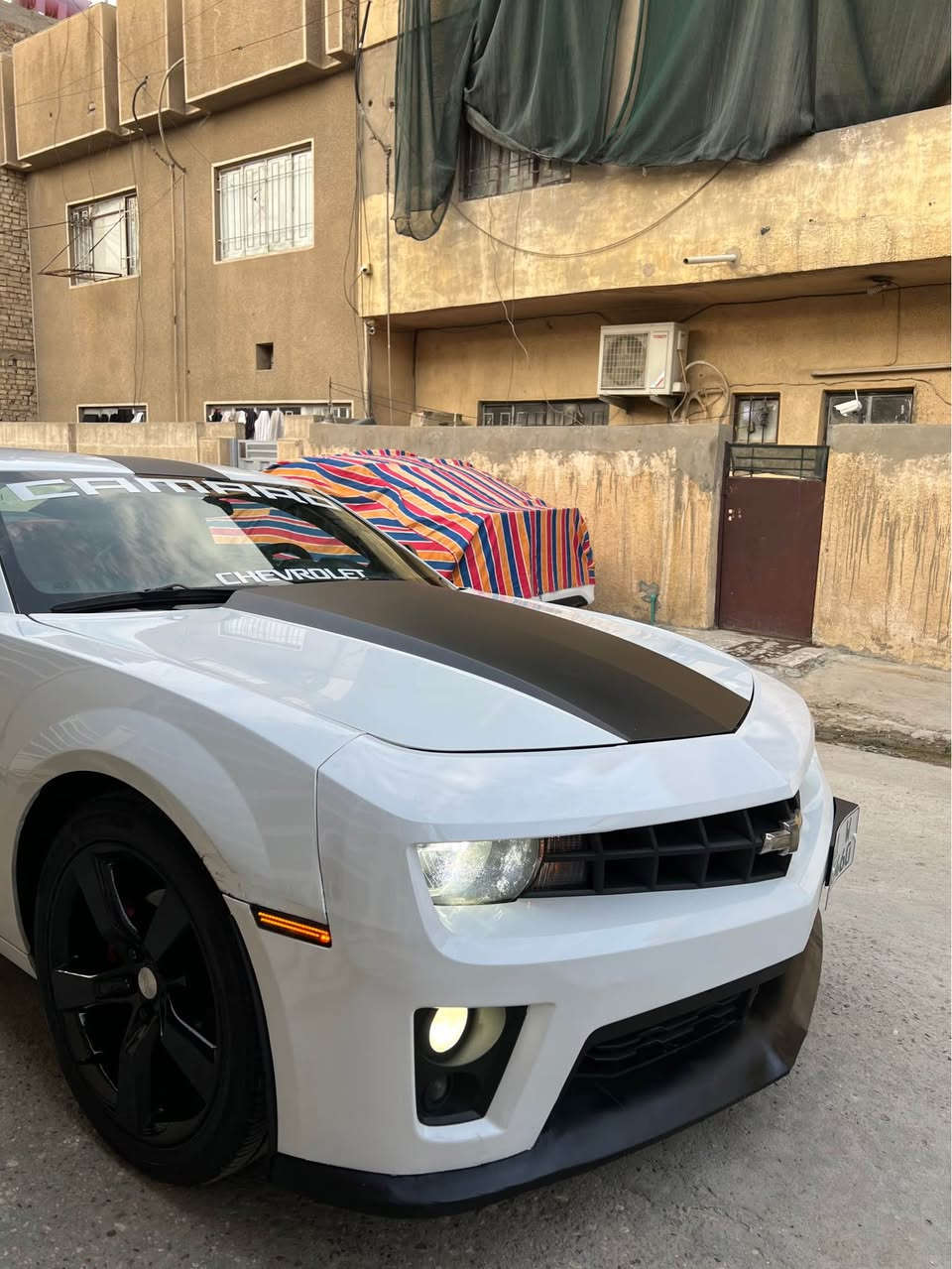 سلام عليكم

بدون صبغ 
بيع بدون مراوس
السياره باسمي شخصياً رقم دولي
السياره كلش نظيفه 
موديل 2013
ماشيه 90
محرك 6 سلندر 
لون ابيض 
داخل احمر مختم ٩طارق
تحكمات ستيرن 
تبريد ثلج 
صدر امامي خلفي نظيف 
سستم صوت 
شفتات سرعه  
ويل 20 
بجم زنون 
السياره كلش مميزه ونظيفه  
مكان السياره بغداد الجديده 

سعر السياره 97 ورقه 
بيهه مجال جداً قليل

*********** واتساب
اذا مجاوبتك راسلني واتساب
واني الممنون 🌹 بغداد, العراق

