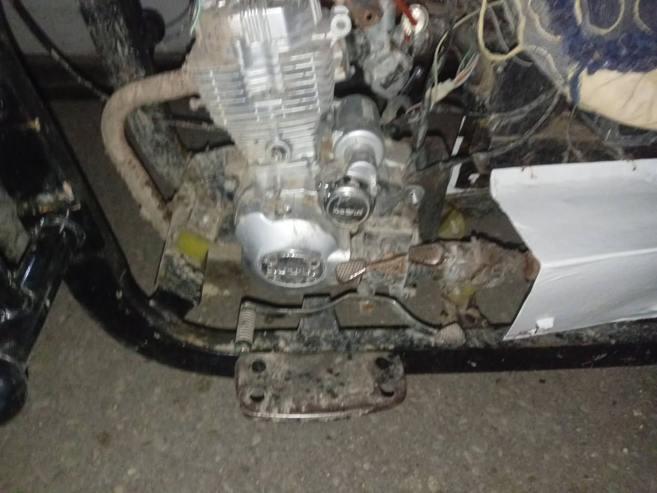 سلام عليكم ستوته امتيار البيع مديل ٢٠٠٩ السعر٨٠٠وبيه مجال رقم الوحه السوده المشتري ه رقم ***********
