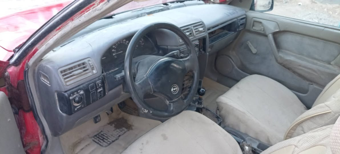 السلام عليكم فكترا موديل ٩٢ بسمي مكينة ستوني شادهة ب٢٦ وبيهة مجال مكاني نجف مشخاب ***********
