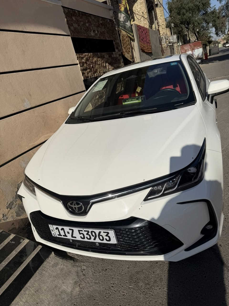 السلام عليكم كورلا 2025 ماشي 2000 كشن كهرباء  سلايت داخل احمر جدا حلوه عنواني بغداد  ***********
