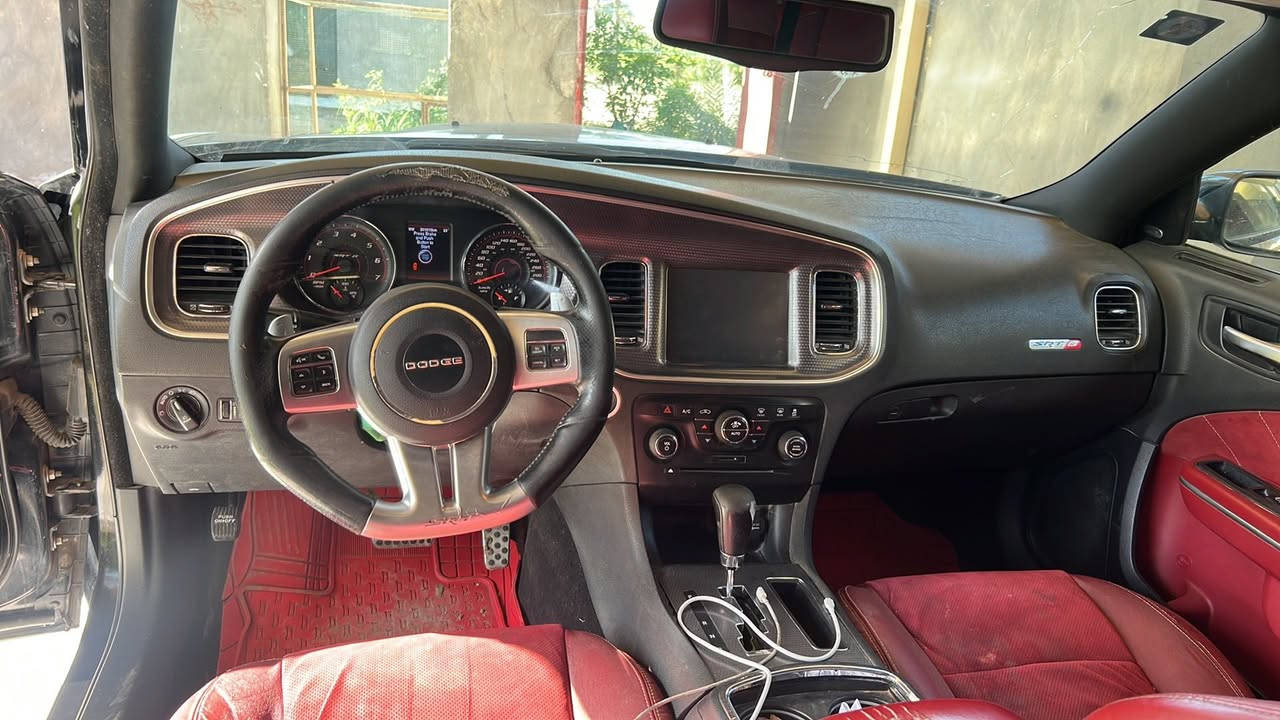 السلام عليكم للبيع أو مراوس موديل 13 خليجي كفالة SRT بيها ربع باب صبق اثر شخط بيها طابوكة 5700 كل تفرعاتها موجودة الاتصال ***********@*********** مكان بابل
