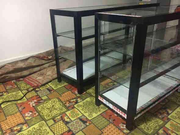 جام خانه عارضه للبيع جديد توه امفصلهن بسعر مناسب
العدد 2 قياسهن الطول2 متر العرض 40 سانتيم 
السعر 400 الف 
مكاني البصره الجزيره شارع الصقر 
رقم ***********
