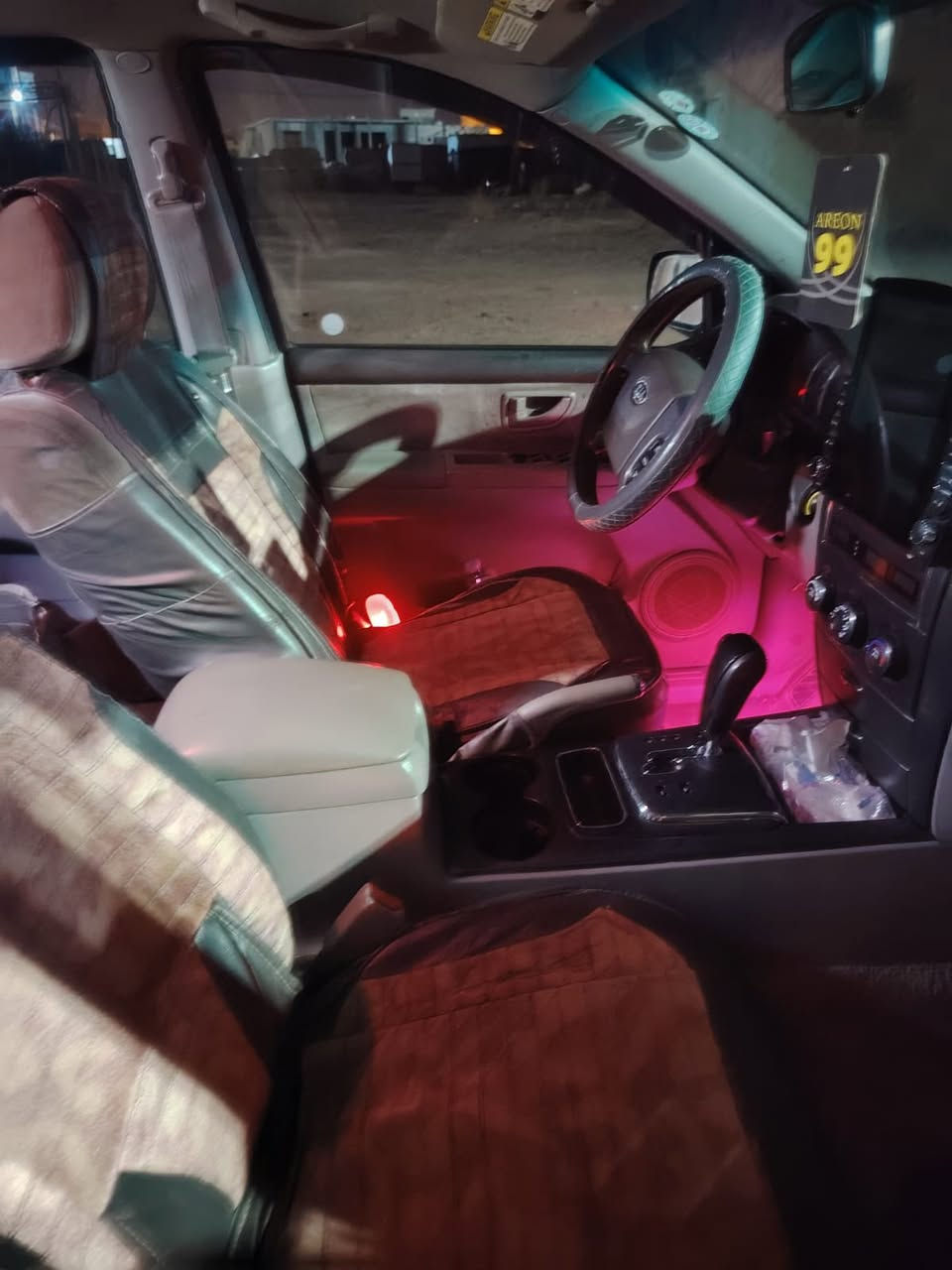 سورنتو 2008 فور ويل فول كير ومحرك V6 رقم دولي بأسمي تدفئه تبريد كله شغال سياره مناقصه
للتواصل ***********
