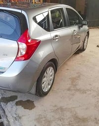 نيسان فيرسا  وارد امريكا (كلين بدون حادث) مواصت  شاشه  كامرة خلية  تحك...