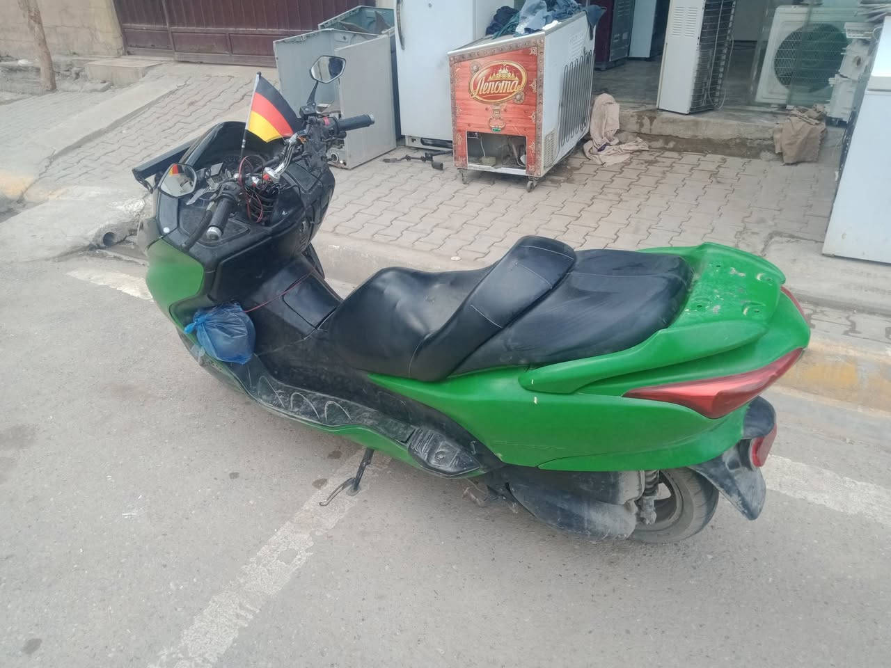 دراجه فورزا 08 مكينه مامفتوح  سعره مليون وبيها مجال رقمي***********
***********
