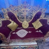 تخم ونص للبيع السلام عليكم تخم ونص احمر وذهبي نوع ملكي للبيع كبير الحج...