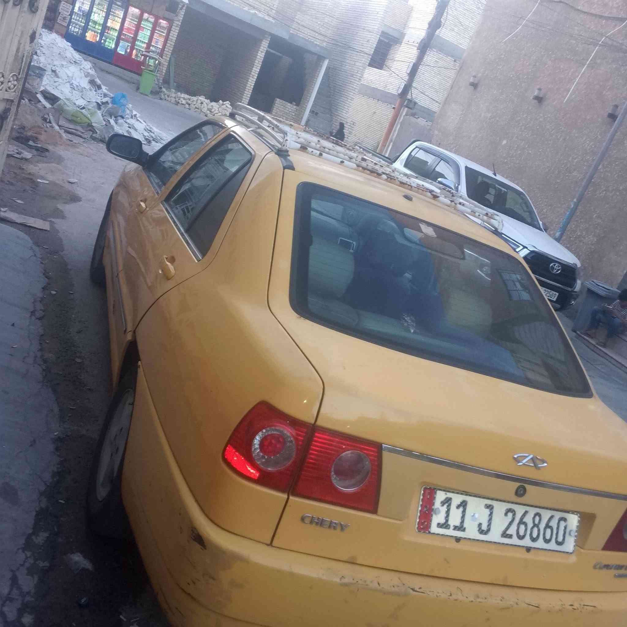 سياره 2010 كله شغال تبريد شغال كهربائياتها كلها شغاله بيها خيط تبخير نقص سياره سياره حلوه ما بيها نقص بس انت بخير دوشمه جديده قاعيه كل شينات سعر 28 الوان الزعفرانيه***********
