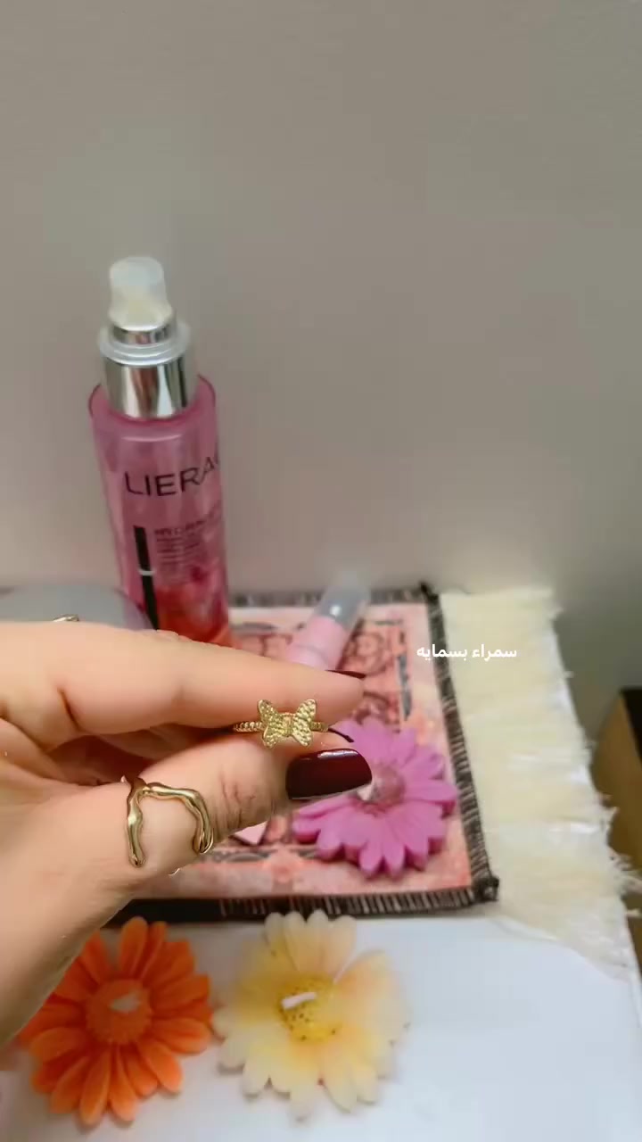 القطعه بالفين 
3قطع ب5 فقط 
التوصيل الف لكل بلوكات بسمايا 
غير مقاومه للماء والعطور


**إذا كنت صاحب هذا الإعلان وتريد حذفه لأي سبب، رجاءا أرسل رسالة إلى الدعم الفني**