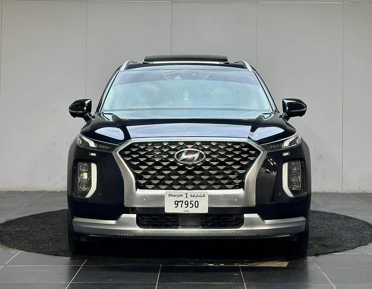 For Sale: Hyundai Palisade Calligraphy
Model 2022
      
                :: With Full Panorama ::

    :: 360 Camera + 5 camera ::

🚙 Engine & Performance
 • 3.8 L V-6 Direct Injection
 • DOHC with VVT (Variable Valve Timing)
 • 291 HP
      • All Air Bags Original 
      •
📊 Mileage
 •  (≈70000. Miles)

✨ Key Features
 • Blind-Spot Monitoring
 • Lane Assist (Lane-Keeping Assist)
 • Auto Park (Automatic Parking Assist)
       :     Push Start /Auto Park Auto Trunk
       :      Cool and heat Seats + Electric Seats 
 • Auto Stop/Start System
       :      360 Camera Total 5 Camera 
 • Reverse (Rear-View) Camera
 • Front & Rear Parking Sensors
 • Front & Rear Radar
 • Large Touchscreen Display (10.25″ HD infotainment)
 • Panoramic Sunroof (VIP double sunroof)
 • Power Liftgate (Auto Trunk)
 • Keyless Entry & Push-Button Start

💺 Interior & Comfort
 • Premium leather seats (heated & ventilated front/rear)
 • 12-speaker premium sound system
 • Integrated navigation & Apple CarPlay/Android Auto

💰 Asking Price
65000

📱 Contact
+971 557382862 (Call/WhatsApp)

⸻ الشارقة, الإمارات العربية المتحدة


**إذا كنت صاحب هذا الإعلان وتريد حذفه لأي سبب، رجاءا أرسل رسالة إلى الدعم الفني**