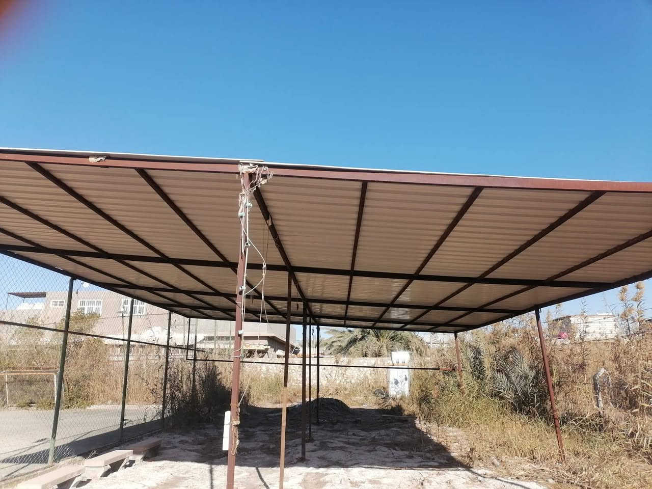 السلام عليكم للبيع 
حديد ملعب خماسي مع عمارية مع كرفان 

للأستفسار الإتصال على الرقم 

التفاصيل مذكورة بالصورة 

***********
