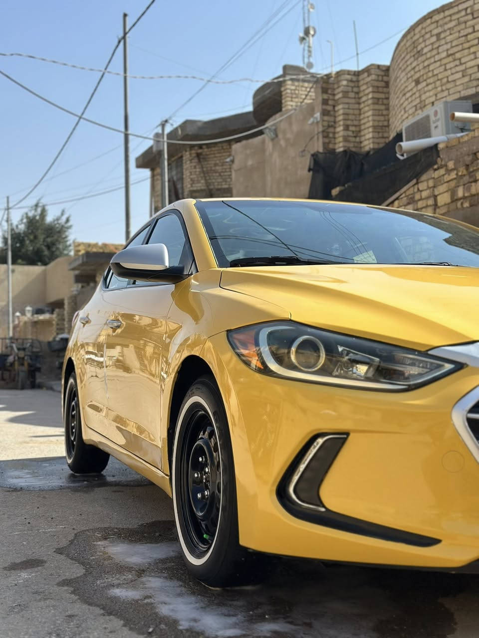 يالله
سلام عليكم 

النترا مديل (17) 

وارد أمريكي 
بيه تبديل بنيد فقطط
بدون دواخل 

مكينه خير من الله 
كير جديد أي تي المرغوب 

رقم سياره بغداد 
مكانها كوت 

مصفره من كلشي 
سياره جديده شوف العين 
بالعافيه ع ياخذه 

***********‏
