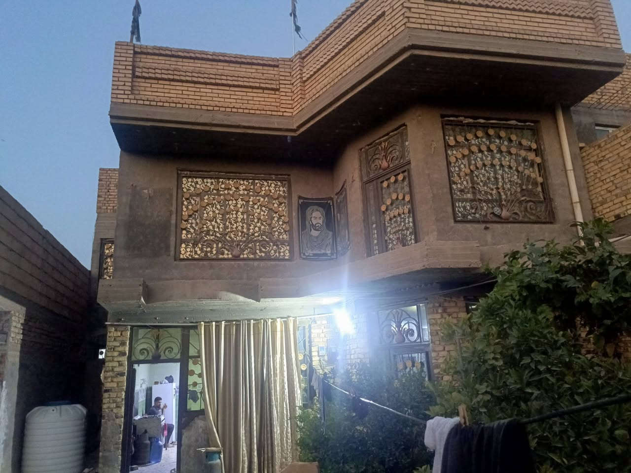 الدار للبيع مساحته 250 طابو صرف طابقين  حله شارع 80 لاستفسار على الرقم ***********نبيع على المبادره
