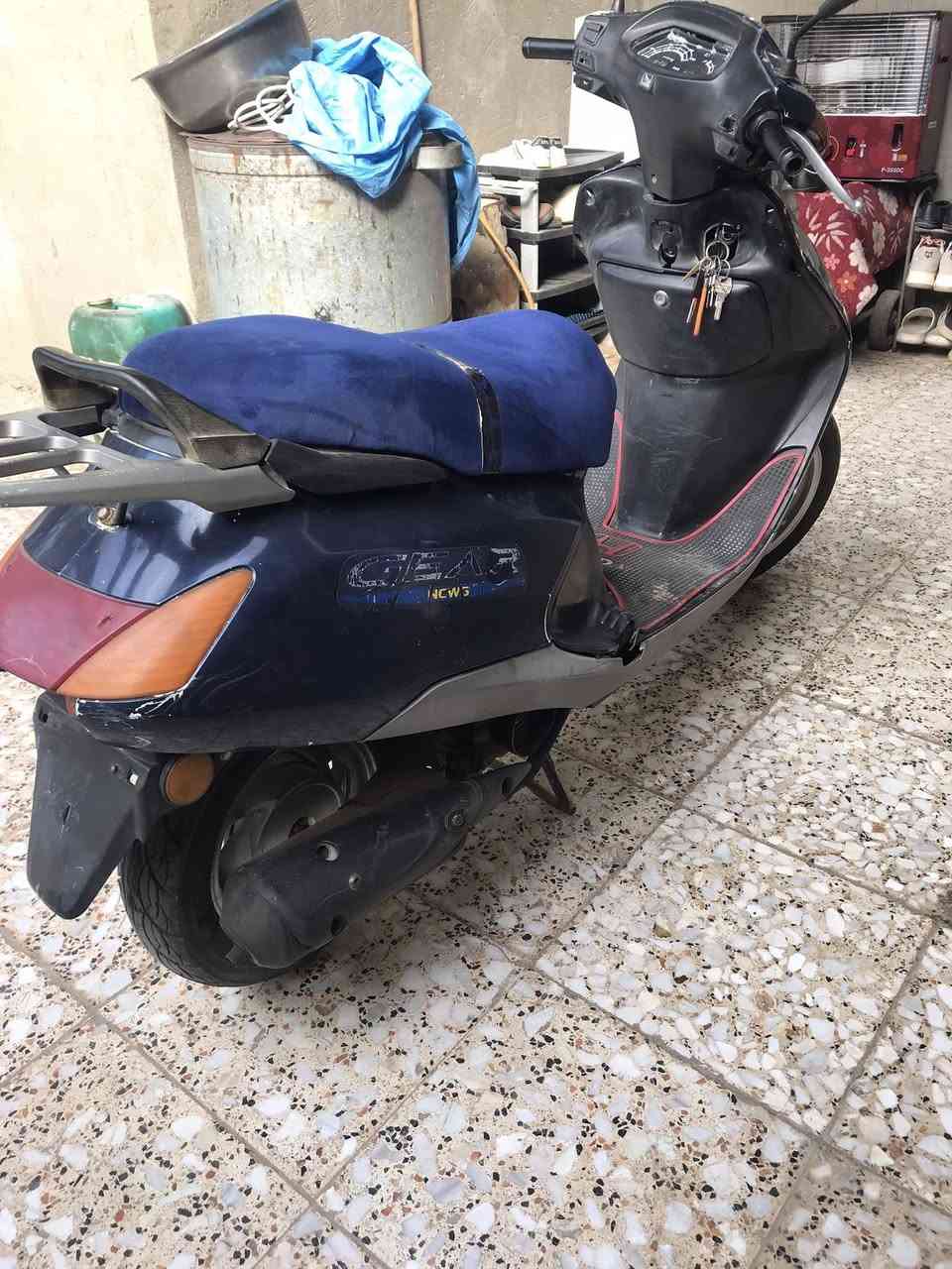 دراجه سبيسي للبيع عوزهة فقط صالصنه مالته طاكه بريك خلفي امامي شغال كهربائيات شغاله  مكينتهة. ناعمه عوزها بس صالنصه تريد تبدلها تريد تلحمها بكيفك دراجه كلشي ما عوزها السعر ١٧٥ المكان واسط النعمانيه الاستفسار خاص اول اتصل ***********
