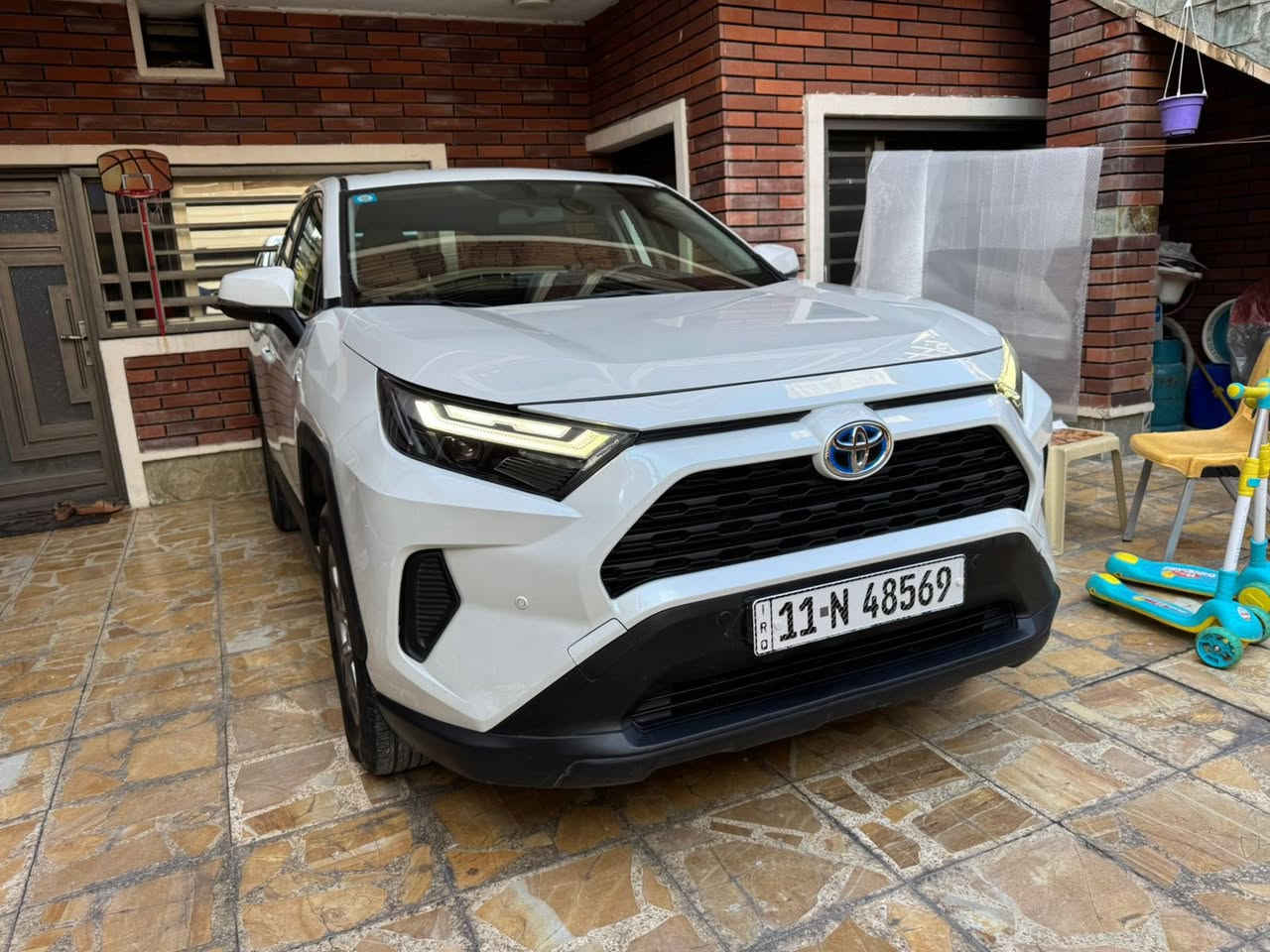 تويوتا راف فور 2024 هايبرد
وارد خليجي – صنع في اليابان

ماشية 46 ألف فقط
مكفولة بالكامل
سيارة نظيفة جداً بحالة ممتازة وجاهزة للاستخدام

اقتصادية جداً في الوقود ومناسبة للاستخدام اليومي والعائلي

العنوان: الدورة – شارع أبو طيارة
رقم بغداد وباسمي
*********** 
‎السعر 26,000 دولار
