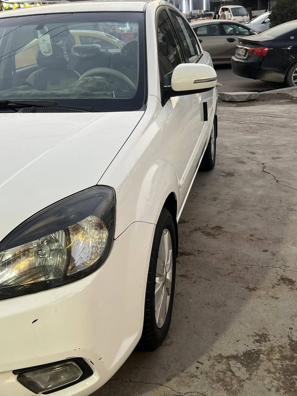 السلام وعليكم كيا ريو 2012 مكفوله كفاله عامه من الظربه والصبغ حتى الدعميات بيهه بارد اربع اصباع بلجاملغ الخلفي يم البكلات عكس السايق محرك 1600 تبريد شغال كهربائيات كلهه شغاله تم تاير باتري جديد تواخل مدوشمه جلد والبلاديه هم جديده اي نواقص مابيهه رقم بغداد بسمي هزه جديده السعر 95 وبيهه مجال بسيط مكاني الدوره ***********
