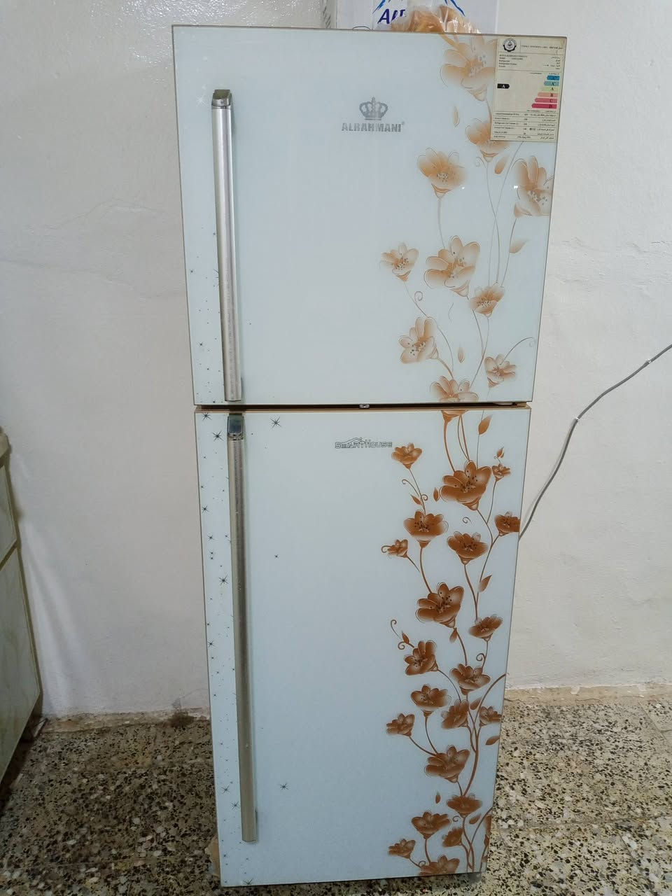 ثلاجه ALRAHMANI مستخدم للبيع سعر 250 الف وبيها المكان كرمليس
رقم:***********
