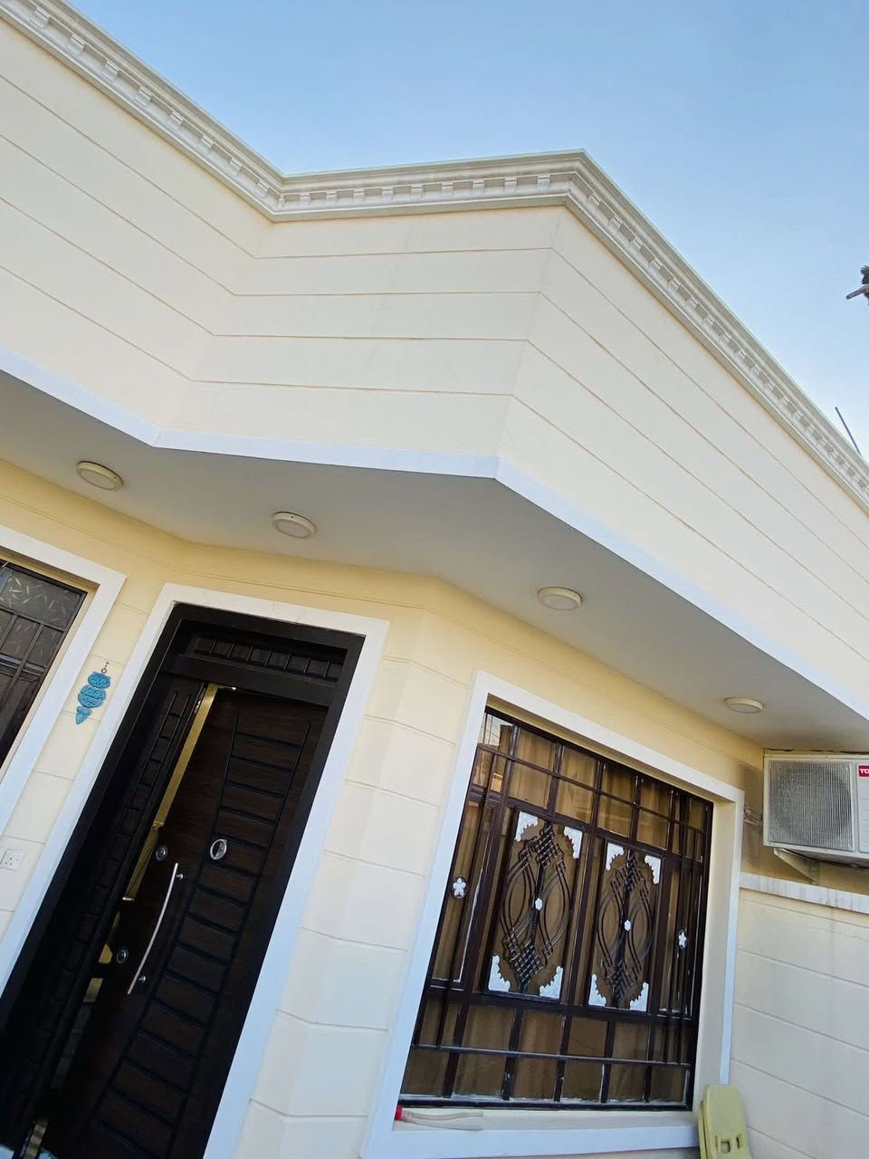 المساحة 160م
بناء طابوق

طابق واحد 

البيت بناء جديد واستخدام قليل كلش

الدار (( زراعي)) او بدون اثاث ✔️

لل اسفسار اكثر ال اتصال على رقم الهاتف

 ***********
