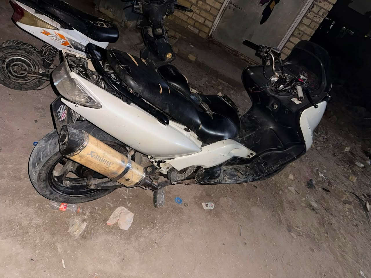 درجه مبدل بيه ثكله الفين وسبعه وره ثكله بيومين لطشت درجه ابيع لطشه كوم حديد مكنه شعله سعر ٧٠٠ وبيه مجال حك جيه رقم ***********
