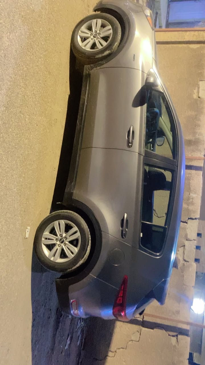 سلام عليكم سبورتج موديل 2017 امريكي بيه صبخ بنيد بدون دواخل تغم تايرات جديده صدر جديدسياره مال جناي سعر137 بيه مجال حك جيه مكان اديالى قرب راشديه ***********
