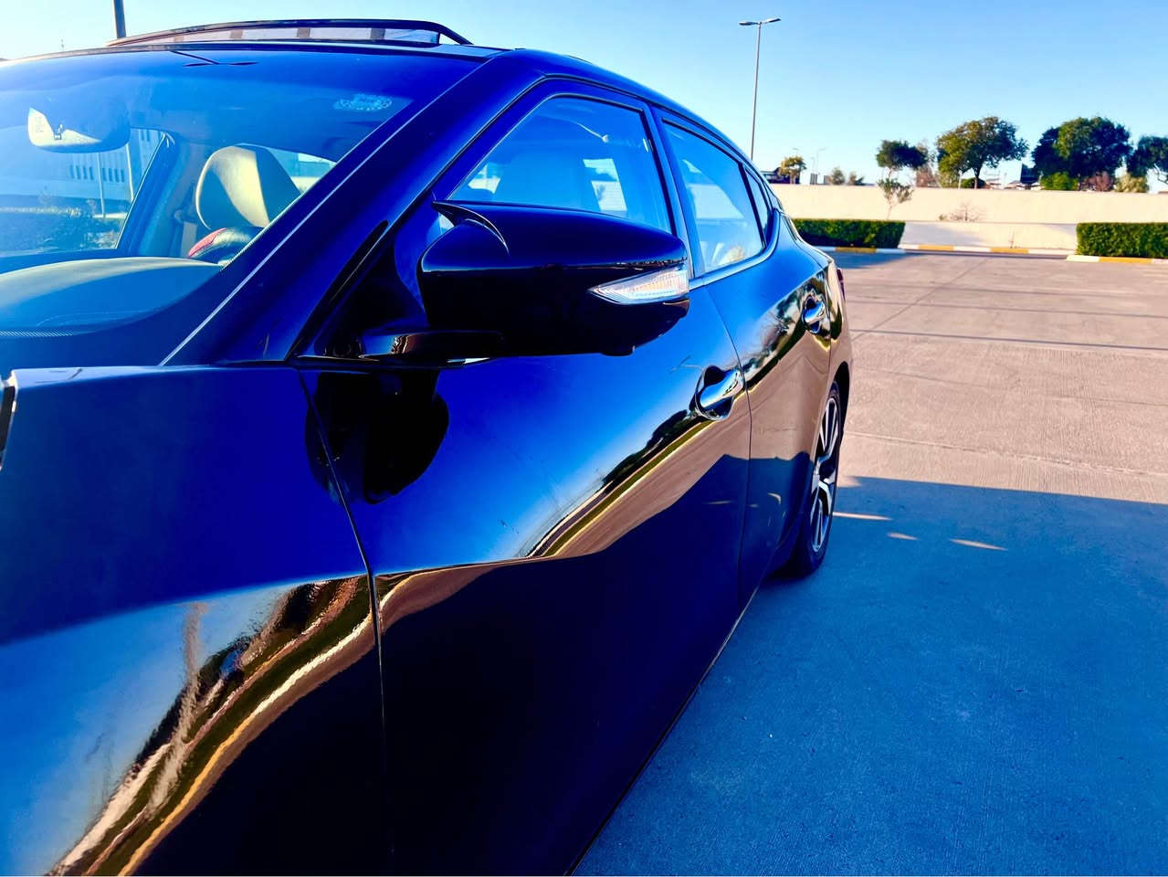 نيسان ماكسيما ٢٠١٧ 
پلاتينيوم فول مواصفات 
١٠٠ مايل روشتووه
مواصفات امريكي 
پانوراما 
كوشين جلد 
كوشين گه رم و سارد 
كوشين خزن 
سوكان هيتر
سوكان كاره بايي و خزن 
5 كاميرا 360 ده ره جه 
حساس  360 درجه پشت و پيش 
په رده ي دواوه بلادي 
6 بستن مكينه 3.5 نه كراوه 
ويل كروم 18 
رادار پيشه وه 
تبريد مركزي و لمس 
بسمه و شغال 
زور مواصفاتي تر  …….
تحويل غرامه وكاله به شه رت 
ده عمي نيه به كلين داخل بووه . له كوردستان ٣ پارچه بوه ته شوخت سبوغ كراوه ته وه ته ويشت ليخشاوه
ژ.ت . *********** أربيل, العراق
