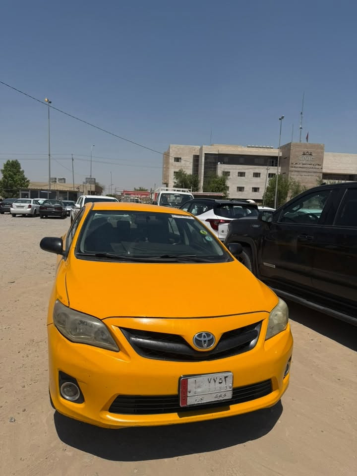 سلام عليكم كورلا ٢٠١١باسمي بي بونيت وجامرلغ +باب خلف سايق بي معجون  سكن كوبون بنزين بي محرك كير تبريت شرط بطاريه جديد زينون اصلي نقابة صفر سعر ١١٥تفاصيل اكثر اتصل ***********

