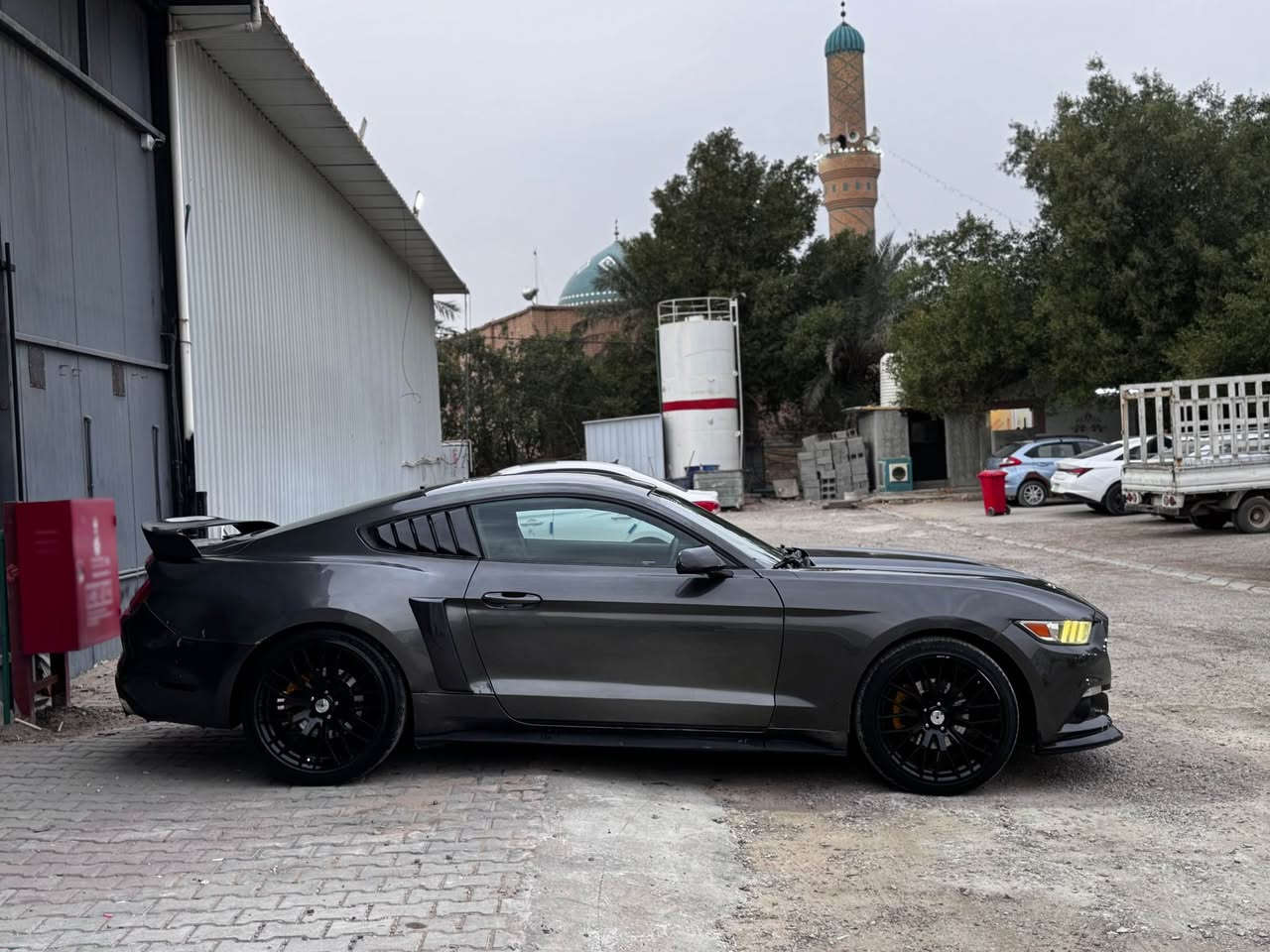 فورد موستانك  2015  V6 3700      
رقم سليمانية  هزة ورقم جديد 2026 
جاهزة  للاخير  تخم ويل وتاير جديد 
صدر جديد اامامي خلفي  
كير محرك كفالة   جديدات 
كهربائيات كلها نظيف
تخم ويل تراك بكج وتايرات جديد  مشلن
الاضافات: 
دعامية cs  اصلية 
جناح شيلبي 
سكوبات  كت كامل 
دفيوزر شيلبي 
 حادث امريكا جاملغ وبنيد  وهنا بيها هم تقريبا قطعتين 
ابيعلك ٤ قطع  تريد تحسبها حزام بكيفك    
ماشية ١١٥ الف 
 كلشي بيها جديد  لحد يقارنها   بالرادلهن مصرف 
سعرها  138 ورقة  مكانها بزيونة وهذا رقمي *********** سجاد الخفاجي بغداد, العراق
