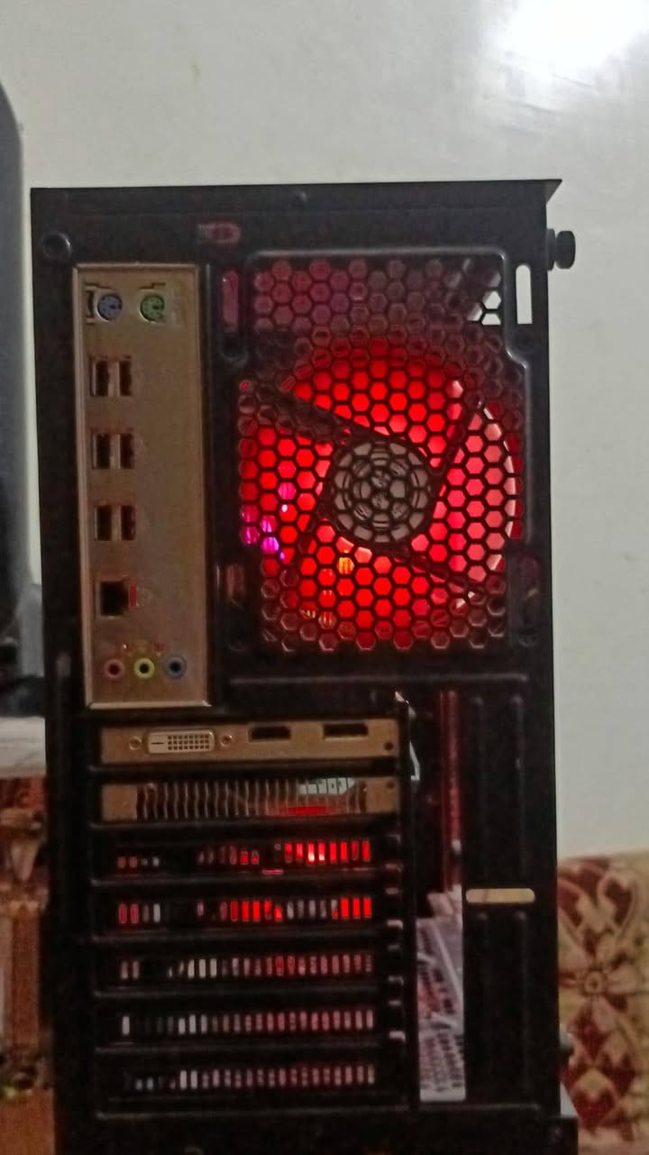 السلام عليكم
حاسبه للبيع نضيفه واستعمال قليل
مراوح rgb
Xeon e5 2650
Mb x99
Rx550
Ram 16g ddr4
Ssd 256g
Psu msi 650w bronze
ووياها ماوس وكيبورد
450 وبيها مجال
***********
