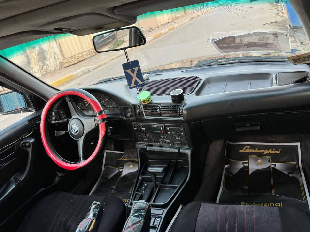 بي ام  موديل 1992رقم انبار مكينه كير جدد خير من الله ترايك للبصره  كشره حلو داخله حلو يرادله ترتيبات بسيطه كلش  مكان بغداد الدوره تتفه تبريد ثلج ويا السويج  كير ميكانيك مو كهربائي صرف بانزين ماكو  وارد يابان مو المان الوقم *********** متواجد واتساب واتصال
