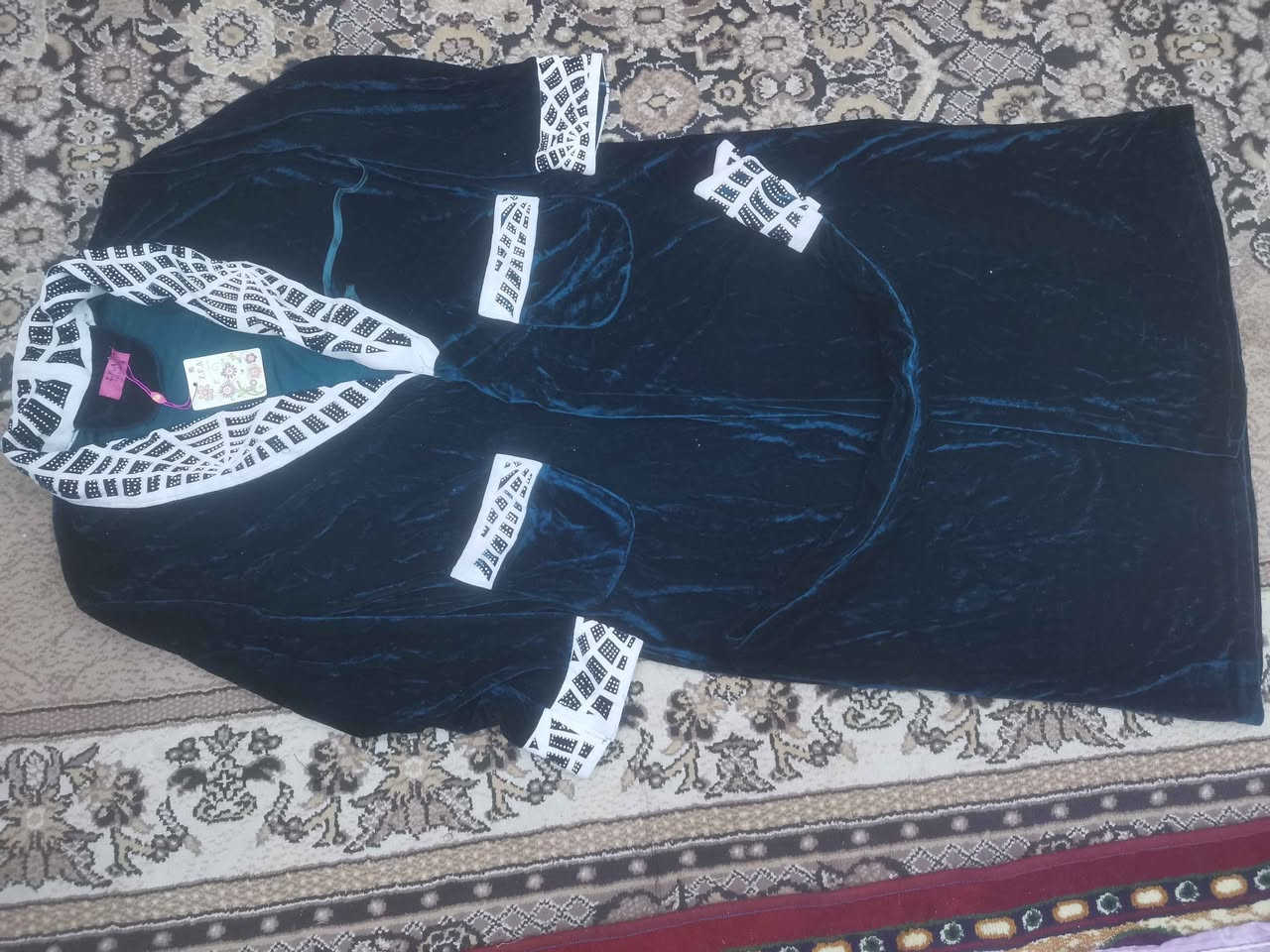 للبيع عنوان السيديه قرب جامع الأقصى
واكو توصيل بكروة للمناطق القريبة بغداد, العراق


**إذا كنت صاحب هذا الإعلان وتريد حذفه لأي سبب، رجاءا أرسل رسالة إلى الدعم الفني**