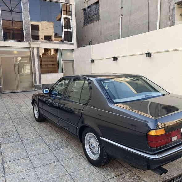 🚗 BMW 740i — نظيفة جدا 

مريّات جانبية كهرباء
ويل شعاع أصلي + تخم تاير جديد
تغفيل ذاتي ويه السويج + سنتر لوك
مسجل بلوتوث

السيارة جديدة بمعنى الكلمة، وعلى إيد وحدة ومصروف عليها
إدامة كاملة
ترايها وين ما تريد
كلش ناعمة وقوية
مصبوغة عام للجمالية فقط، بدون أي ضربة

💰 السعر: 78$

📞 للاستفسار: ***********
