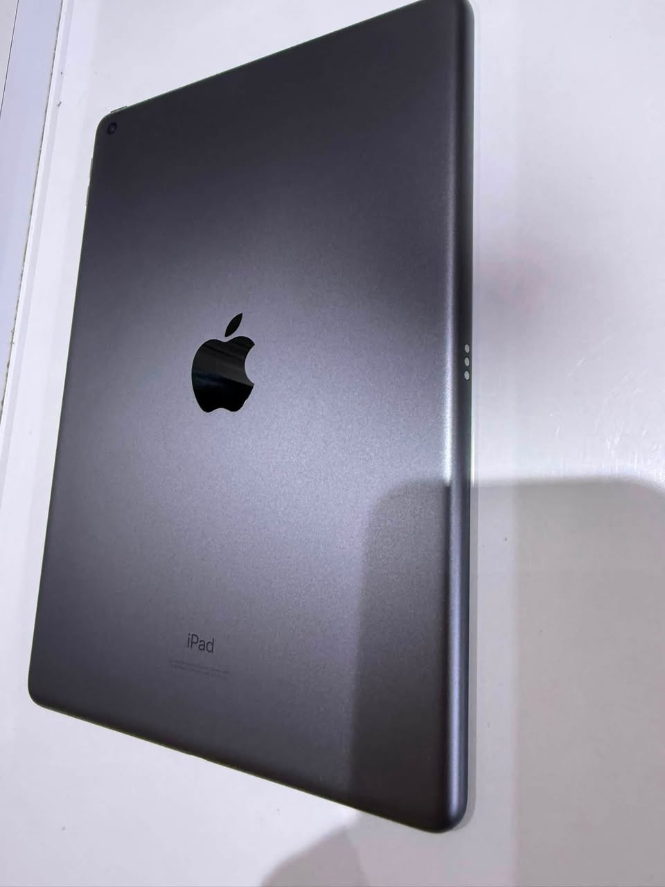 :
📱 للبيع: iPad Apple الجيل التاسع (9th Gen)

✅ السعة: 64GB
✅ الاستخدام: قليل جدًا
✅ الحالة: نظيف فول، بدون ملاحظات
✅ البطارية: ممتازة
✅ كامل الملحقات الأصلية

💰 السعر: 195,000 دينار
📌 السعر بيه مجال للجادين فقط.

للاستفسار أو المعاينة راسلني على الخاص. �
او الاتصال على 
***********
