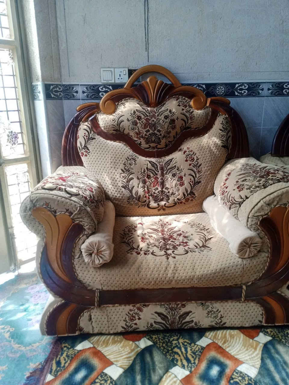 للبيع بسعر ١٨٠ وبيه مجال قليل جدا مكاني القاسم الاتصال ***********
