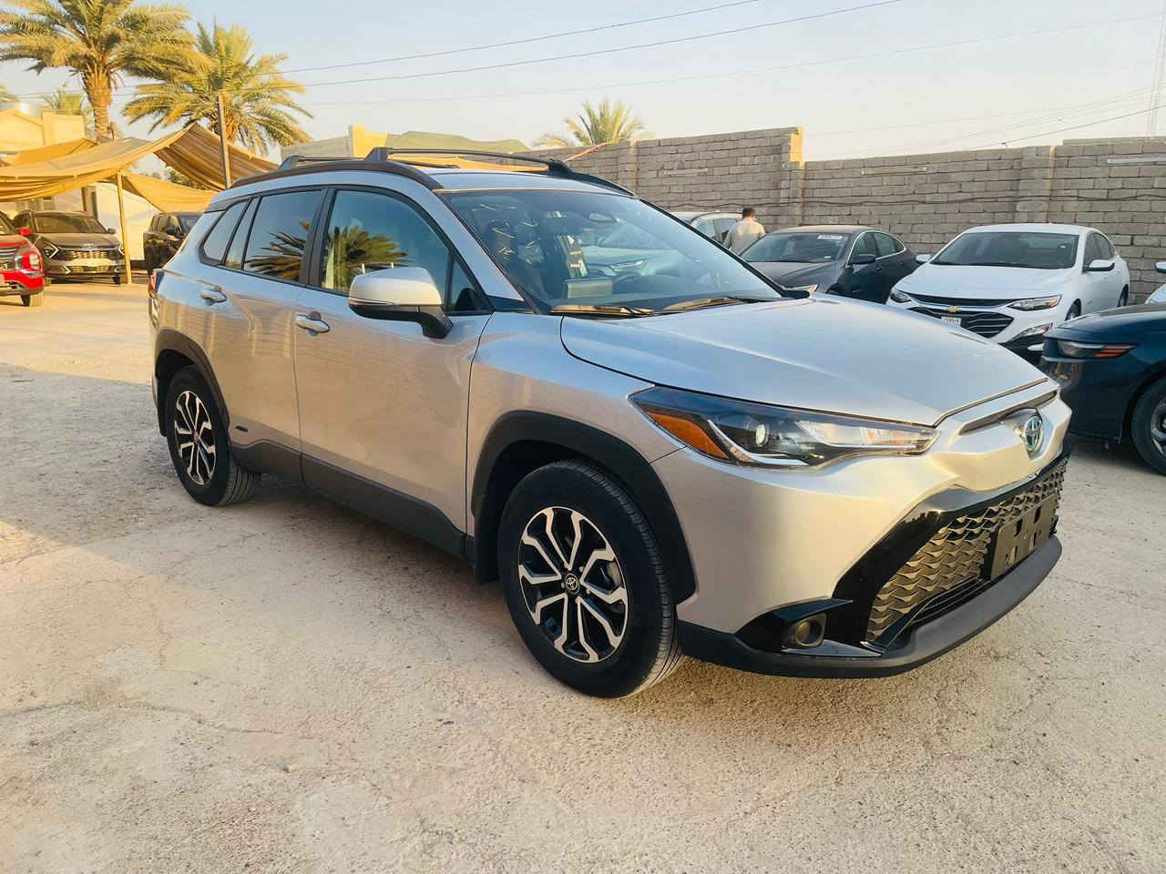 بسم الله الرحمن الرحيم 
كورلا كروز هايبرد se 2024
2024 Toyota Corolla Cross Hybrid, SE
7MUFBABG8RV038516 الشاصي
محرك 2.0 هايبرد
دخول ذكي 
شحن لاسلكي 
داخل اسود
تشغيل بصمه 
ماشيه 11000ميل
وبعد بيها جثير مواصفات
ضرر تبديل بونيد  بدون شواصي ولا دواخل 
العنوان /صلاح الدين/ الشرقاط/ اجميلة
للاستفسار عن السعر الاتصال 
☎️***********
