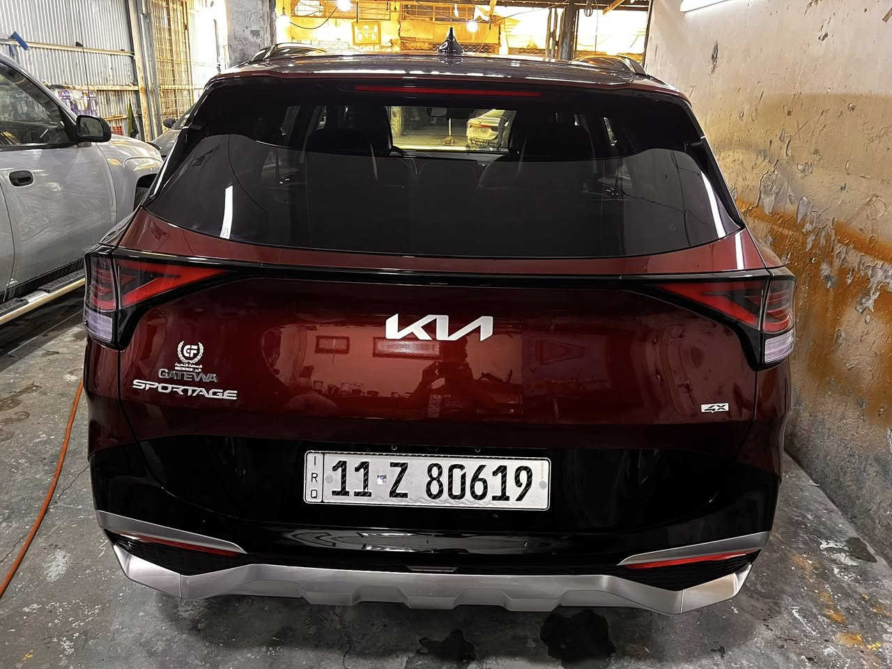 كيا سبورتج برستيج لون كرزي مميز وارد امريكي
ماشيه ٢٦ الف 

رقم بغداد انكليزي 

سياره صبغ دعاميه اماميه فقط وبيها بارد 

صور حادث موجوده سعر ٢٣٨ جماعه ال ٢٣٠ لا تتصل 
سياره حلوه و تسوه 

للتصال ‭***********
