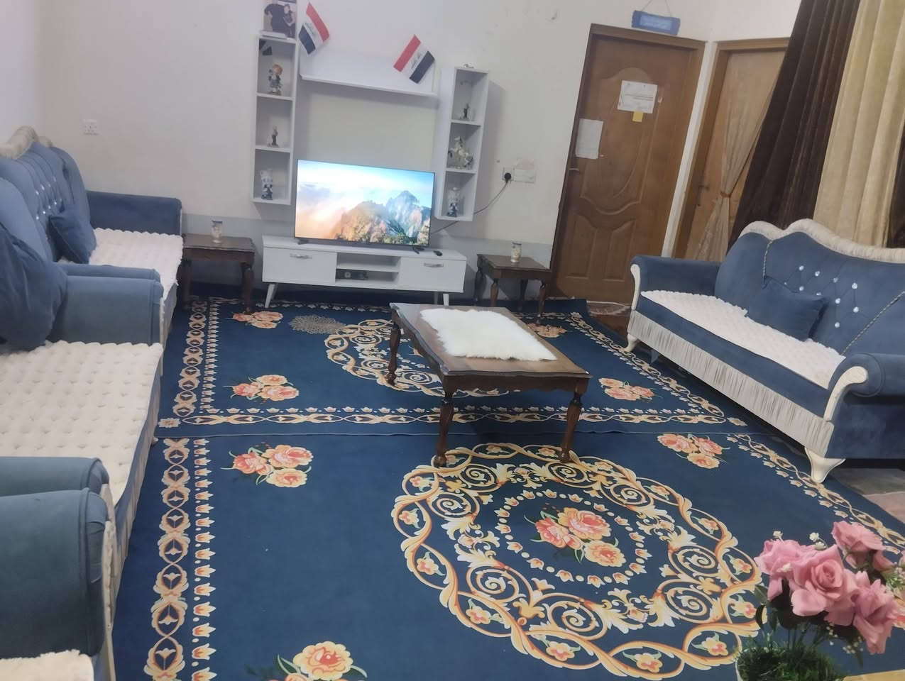 تخم قنفات تسكام تسكام تسكام يعني مو سوكي يتكون من 5 قطع 10 نفرات كلش نظيف عنوان ناحية الحيره توصيل موجود عدي بل اجره حسب المكان اي ستفسار متواجد ع خاص او مراسله ع وات ساب ***********
