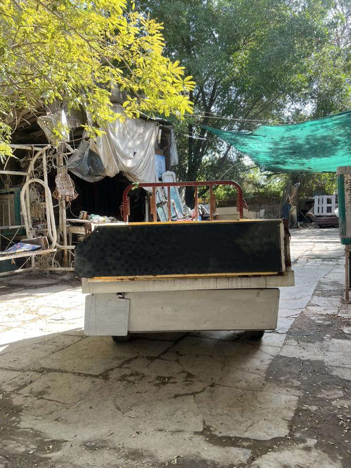 سلام عليكم
ستوته موديل 2020 بيه تبخير 
ويرادله شغل بلكهربايات 
بيع او امراوس 
هاتف:***********
‭***********‬
