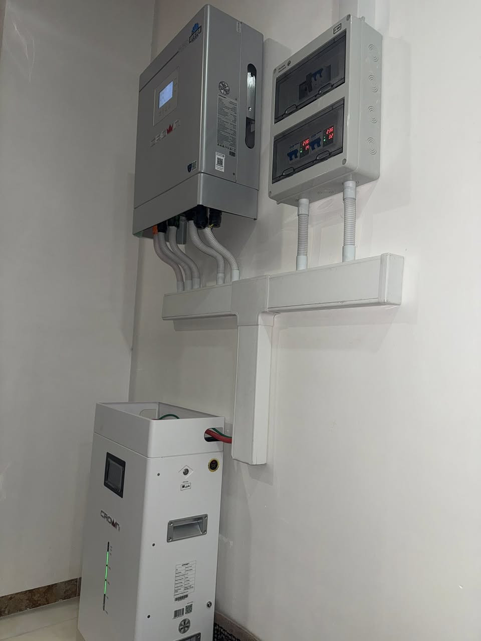 تركيب منضومة طاقه شمسيه اربيل كويستان

تعمل ٢٠ امبير نهاري ١٠ امبير ليل

ضمان الجهاز ip66ماركة كراون ١٠ سنوات 
ضد الماء والحراره والرطوبه 
ضمان البطاريه ماركة كراون ٧ سنوات 
ضمان الواح ١٥ سنه 

الاختيار يكون واضح 👌
☀️ CROWN ويا
🏗️ شركة الشروق للطاقة الشمسية

تركيب مرتب ✔️
شغل هندسي ✔️
اعتمادية عالية ✔️

***********📞 
***********.       
شركة الشروق للطاقة الشمسية
