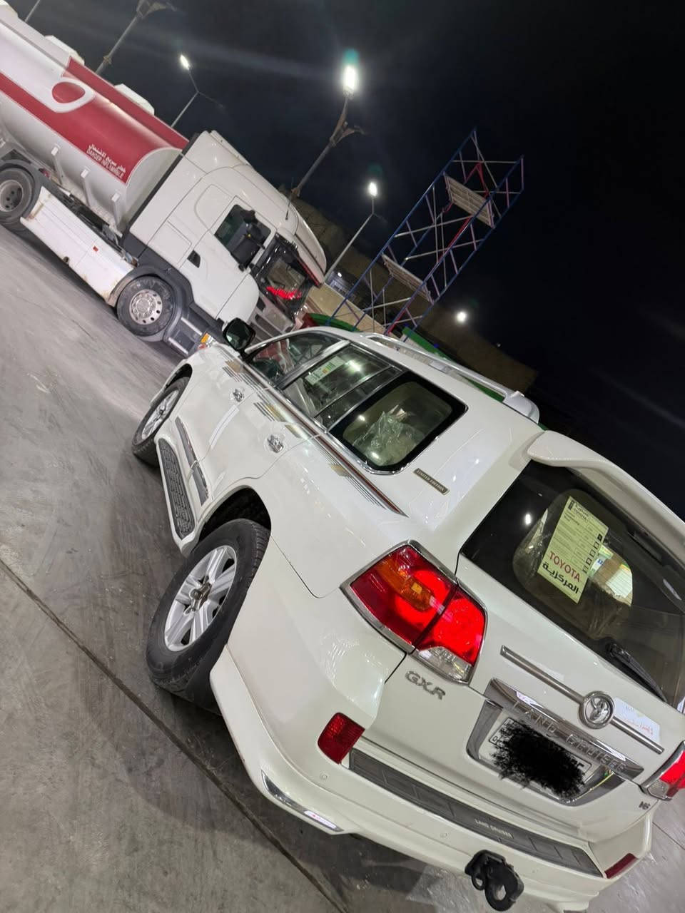 سلام عليكم 
سياره تويوتا لاندكروز موديل 2014
مكفوله كفاله فول مواصفات فتحه 
بصمه كشنات جلد كشنات كهرباء 
7 راكب 3 قطع تبريد 6 سلندر 
كير و محرك كفاله 
مري شفط  حساسات أمامي و خلفي 
رقم بغداد الدولي 
مكان سياره بغداد البلديات 
السعر 375 وبيه مجال 
رقم ***********
