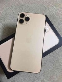 ايفون 11 برو نضيف جدأ ذاكرته 256 نموذج m بطاريته 83% جهاز وتر بروف ما ...