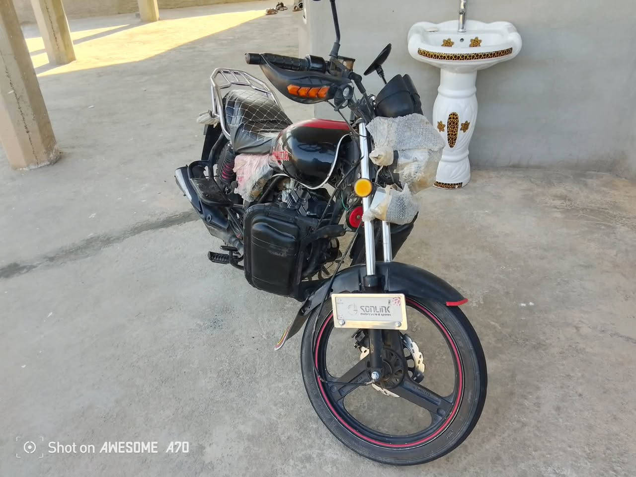 سلام عليكم  موطار هاوشه لبيع نضيف موديل 21السعر 950وبي مجال حبيبي مو شراى لا تعبني ولا يكسر سوك مكان صلاح الدين ضلوعيه رقم الهاتف ***********
